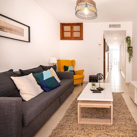 Lovely Cozy 2-Bedroom Residential Home With Patio ベナルマデナ エクステリア 写真